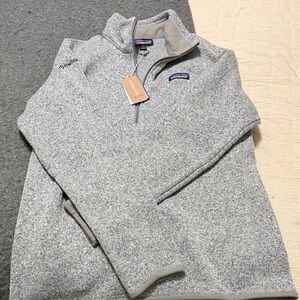 NWT Patagonia Women’s Better Sweater in Light Gray